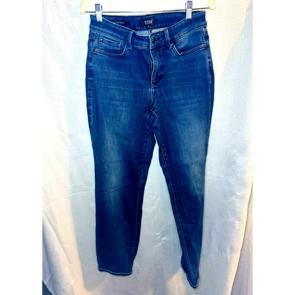 Not Your Daughters Jeans size 8 Marilyn Straight dark wash denim